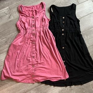Amazon SET OF 2 at the knee summer dresses size S. Never worn. Pink and black.